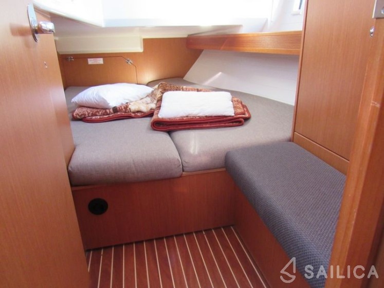 Bavaria 40 Cruiser - Yacht Charter Sailica
