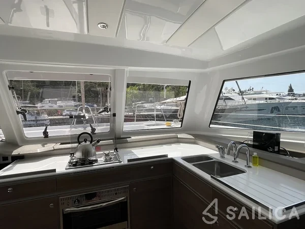 Bali Catspace - Yacht Charter Sailica