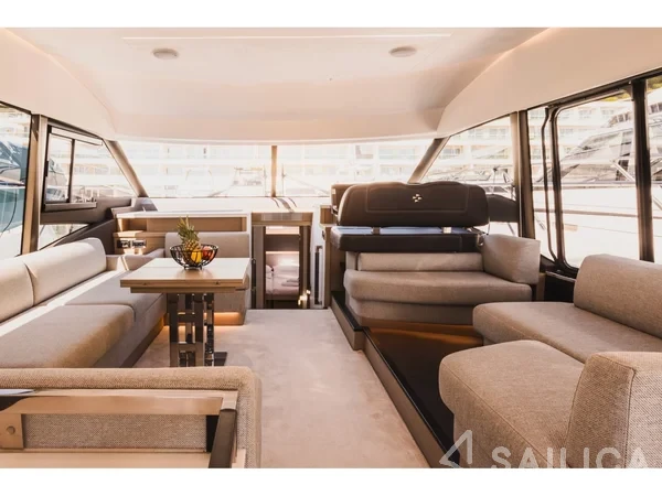 Prestige 590 Fly - Yacht Charter Sailica