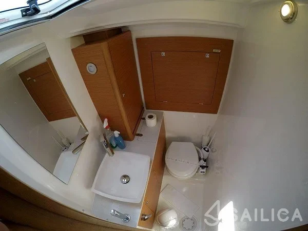 Dufour 390 Grand Large - Yacht Charter Sailica