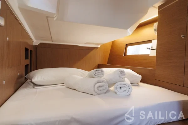 Oceanis 46.1 - Yacht Charter Sailica