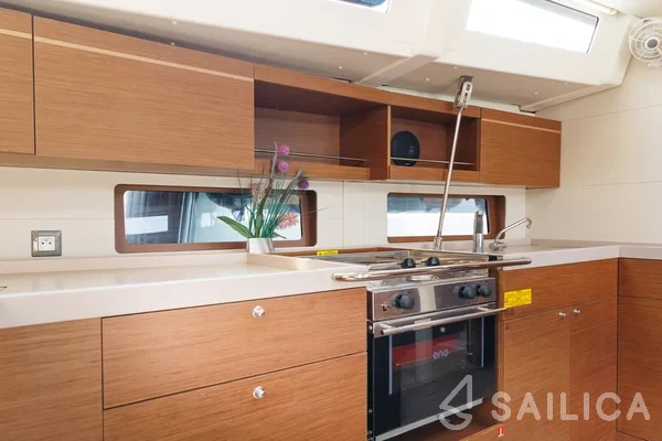 Oceanis 46.1 - Yacht Charter Sailica