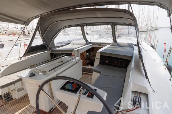 Oceanis 46.1 - Yacht Charter Sailica