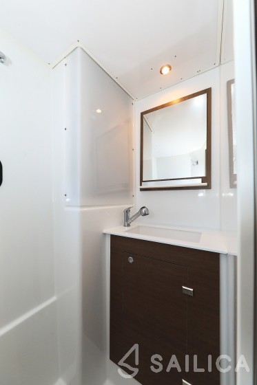 Bali Catspace - Yacht Charter Sailica