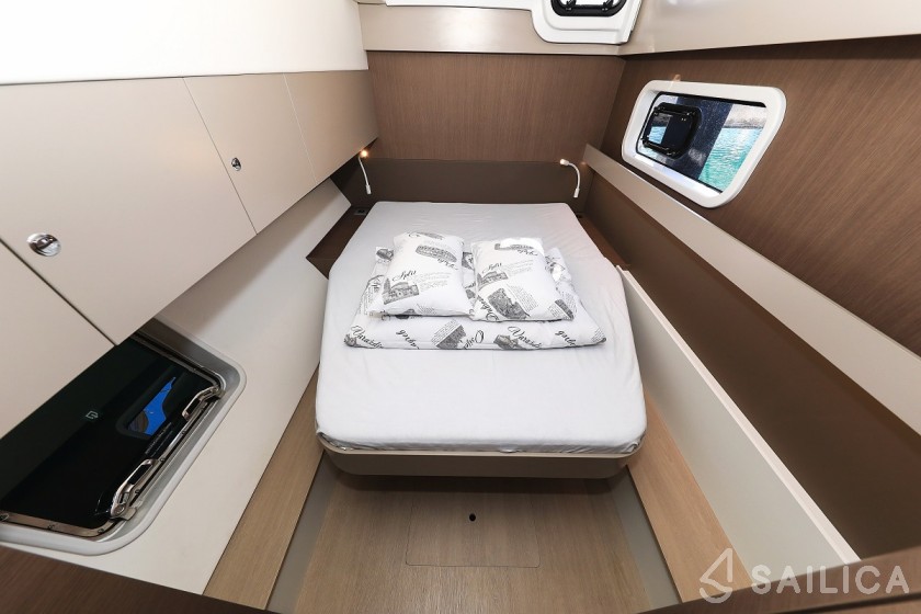 Bali Catspace - Yacht Charter Sailica