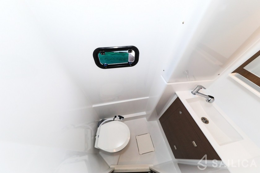 Bali Catspace - Yacht Charter Sailica