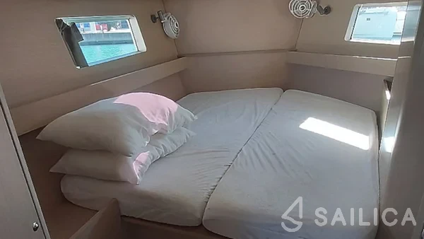 Oceanis 41.1 - Yacht Charter Sailica