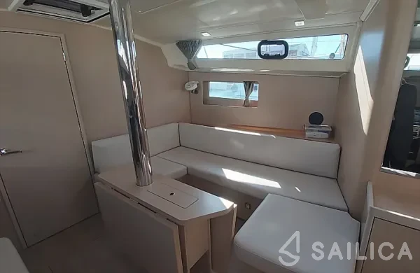 Oceanis 41.1 - Yacht Charter Sailica