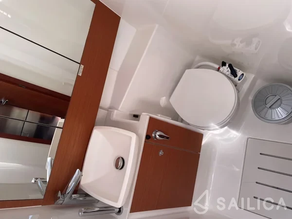Dufour 430 - Yacht Charter Sailica