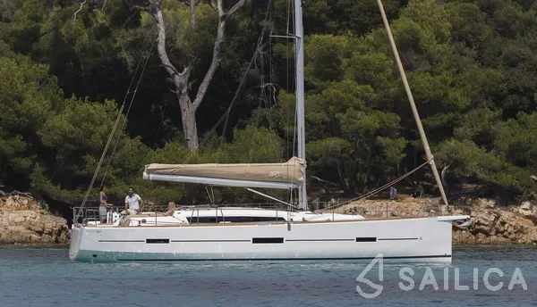 Dufour 460 GL - Yacht Charter Sailica