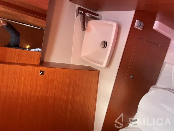 Dufour 460 GL - Yacht Charter Sailica