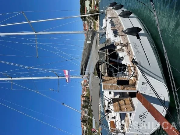 Dufour 460 GL - Yacht Charter Sailica