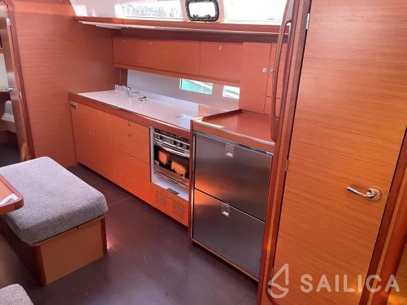 Dufour 460 GL - Yacht Charter Sailica