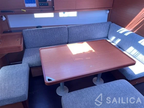 Dufour 460 GL - Yacht Charter Sailica