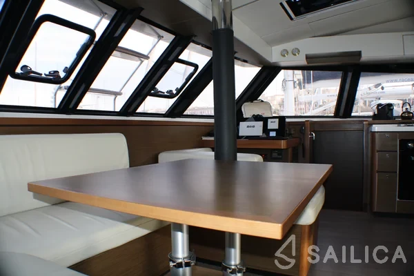 Nautitech 46 Fly - Yacht Charter Sailica