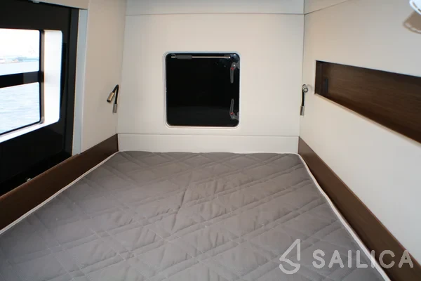 Nautitech 46 Fly - Yacht Charter Sailica