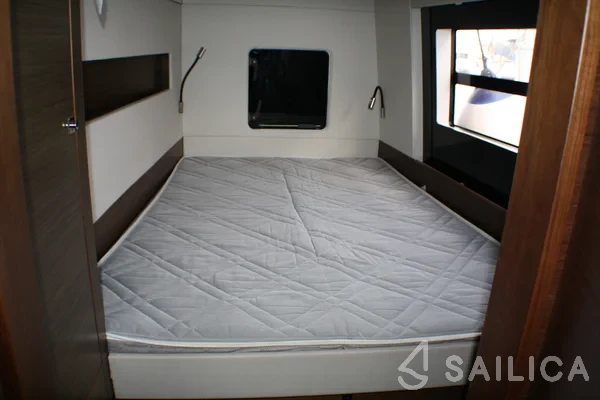 Nautitech 46 Fly - Yacht Charter Sailica