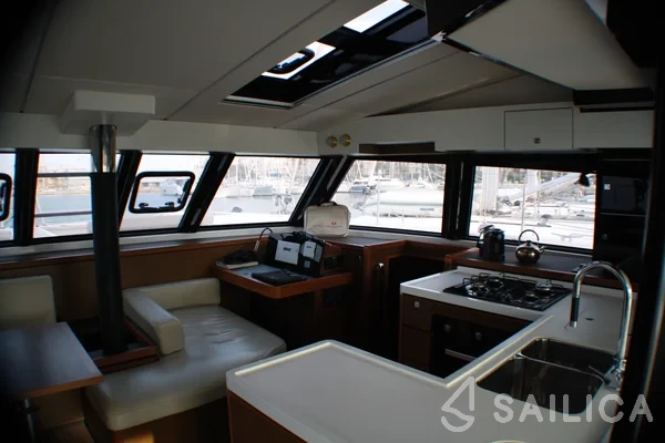 Nautitech 46 Fly - Yacht Charter Sailica