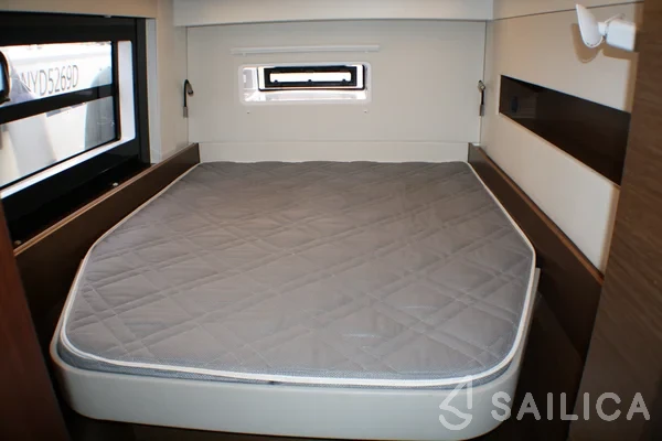 Nautitech 46 Fly - Yacht Charter Sailica