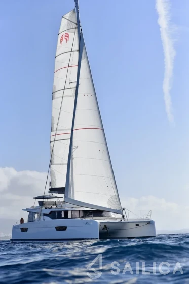 Elba 45 - Yacht Charter Sailica