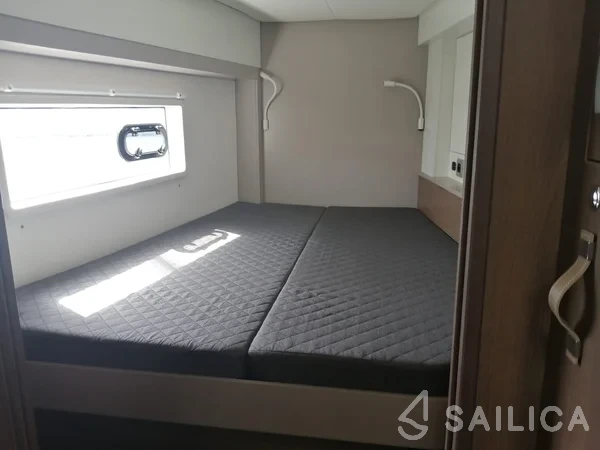 Bali 4.2 - Yacht Charter Sailica