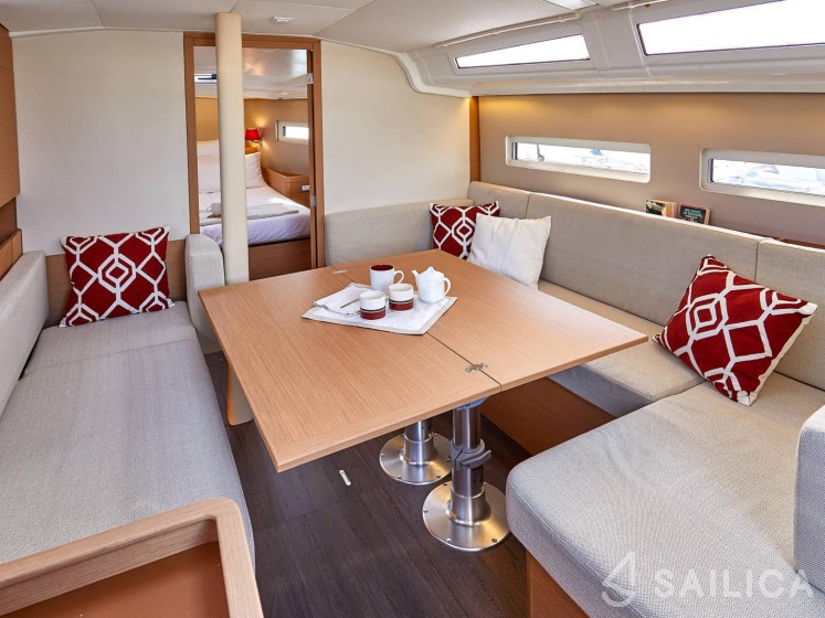 Sun Odyssey 410 - Yacht Charter Sailica