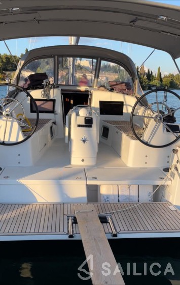Sun Odyssey 410 - Yacht Charter Sailica