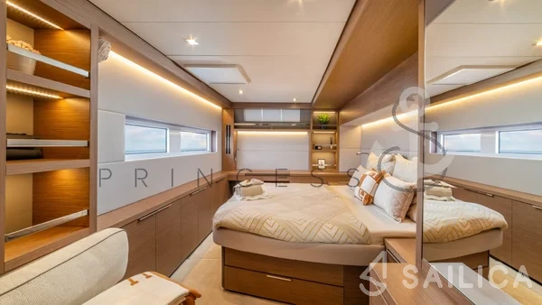 Lagoon 55 - Yacht Charter Sailica