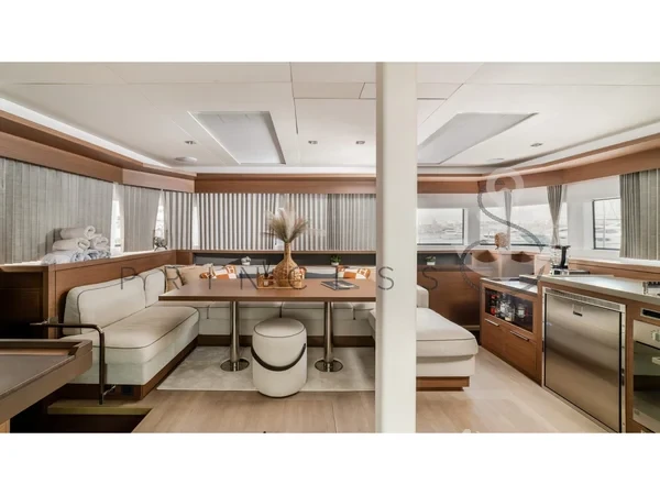 Lagoon 55 - Yacht Charter Sailica