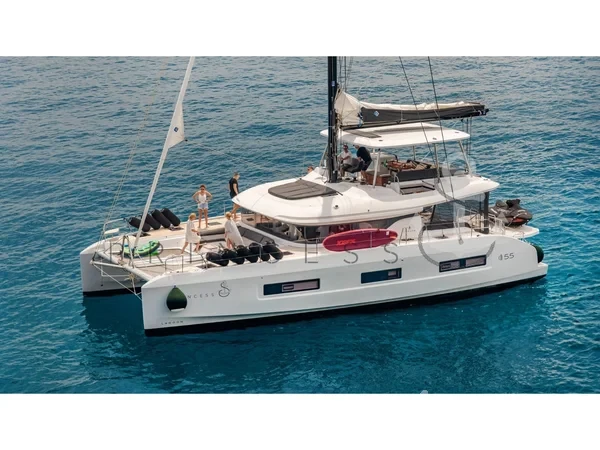 Lagoon 55 - Yacht Charter Sailica