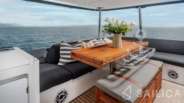 Lagoon 55 - Yacht Charter Sailica