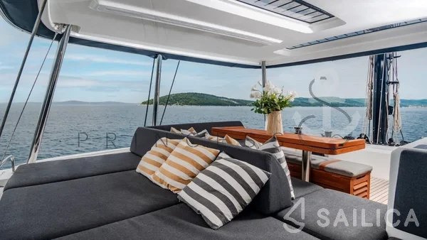 Lagoon 55 - Yacht Charter Sailica