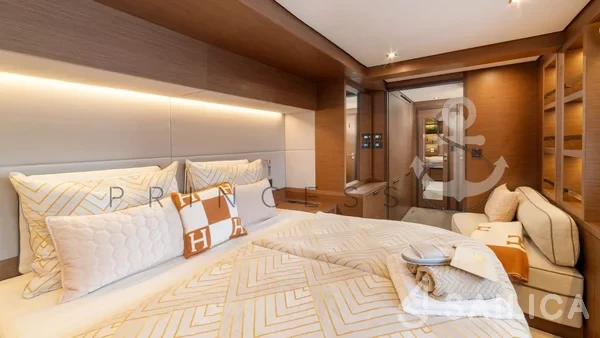 Lagoon 55 - Yacht Charter Sailica