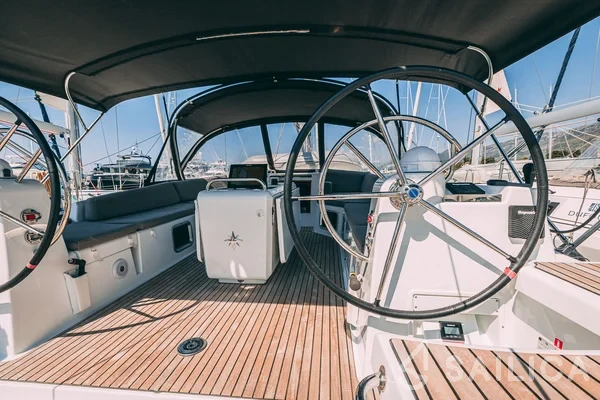 Jeanneau 54 - Yacht Charter Sailica
