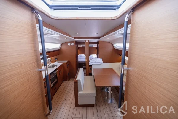 Jeanneau 54 - Yacht Charter Sailica