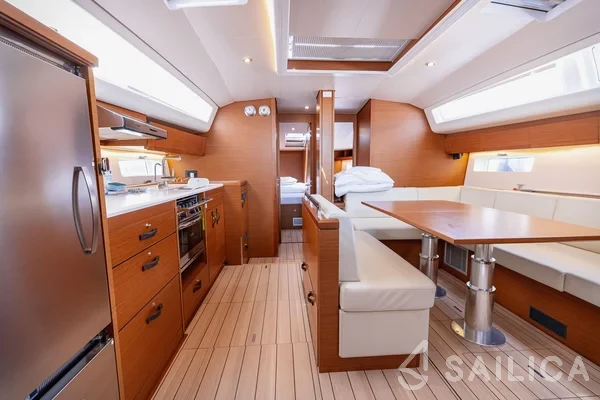 Jeanneau 54 - Yacht Charter Sailica