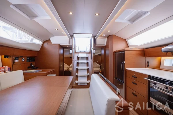 Jeanneau 54 - Yacht Charter Sailica