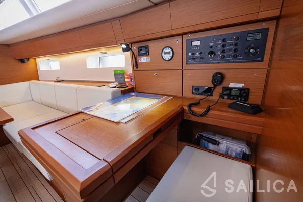 Jeanneau 54 - Yacht Charter Sailica