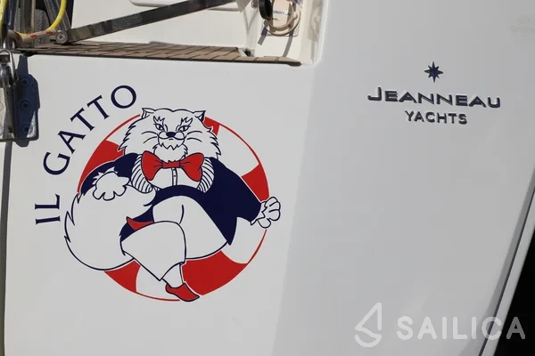 Jeanneau 54 - Yacht Charter Sailica