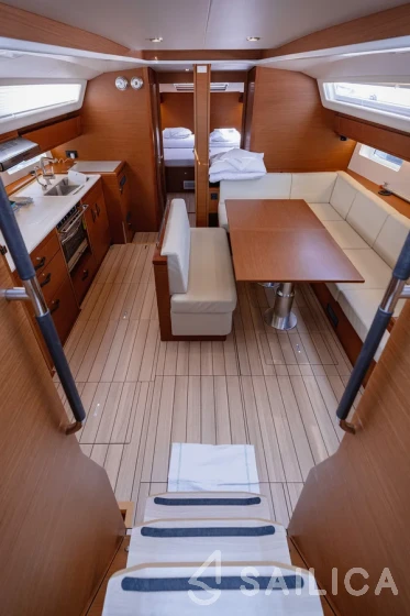 Jeanneau 54 - Yacht Charter Sailica