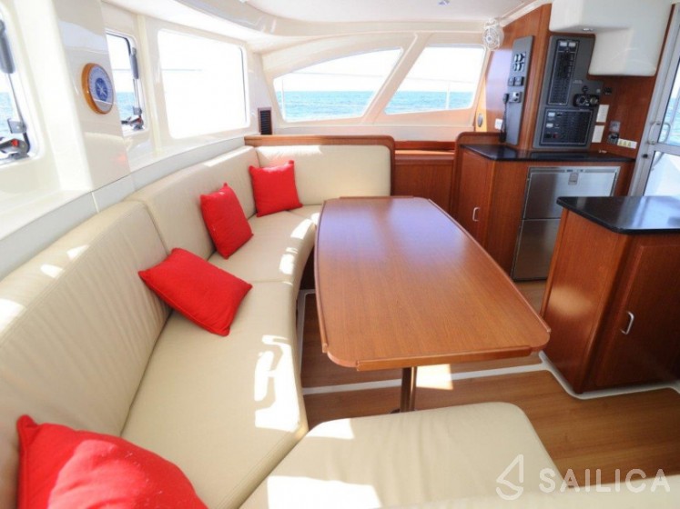 Leopard 39 PC - 4 + 2 cab. - Yacht Charter Sailica