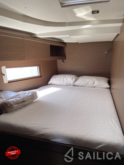 Oceanis 51.1 - Yacht Charter Sailica