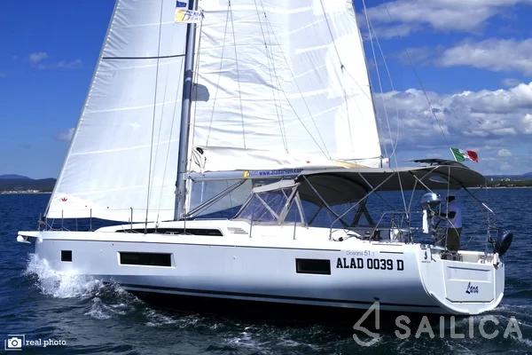 Oceanis 51.1 - Yacht Charter Sailica