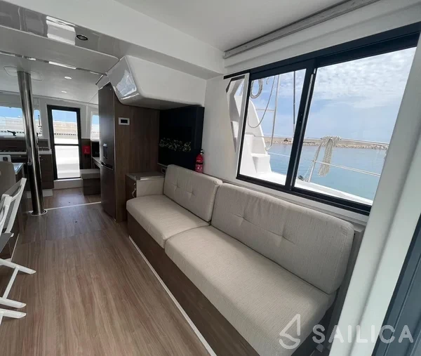 Bali 4.2 - Yacht Charter Sailica