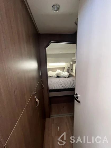Bali 4.2 - Yacht Charter Sailica