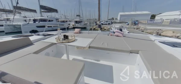 Bali 4.2 - Yacht Charter Sailica