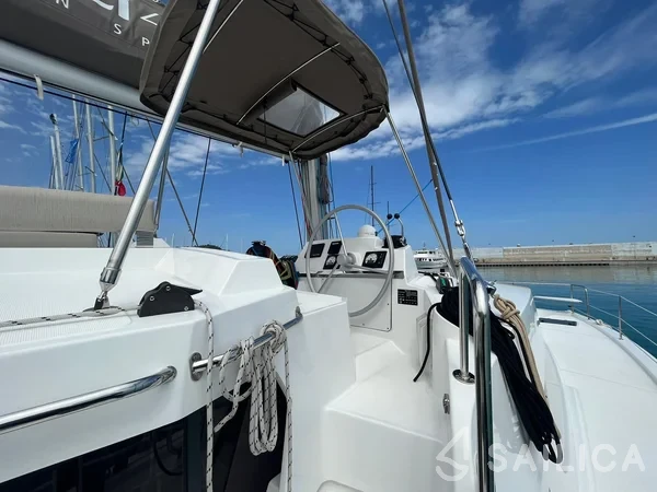 Bali 4.2 - Yacht Charter Sailica