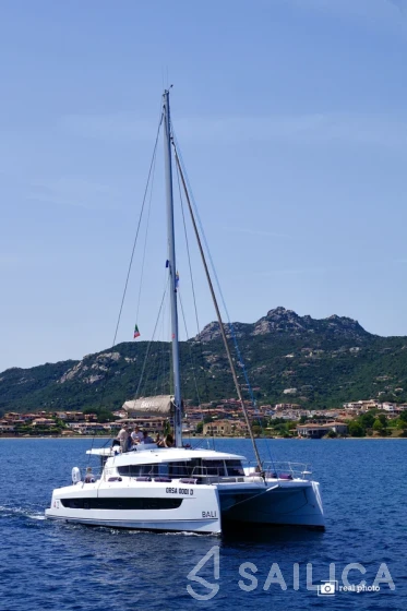 Bali 4.2 - Yacht Charter Sailica