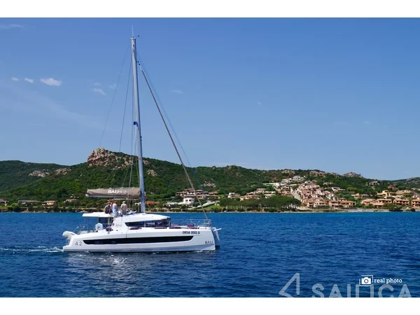 Bali 4.2 - Yacht Charter Sailica