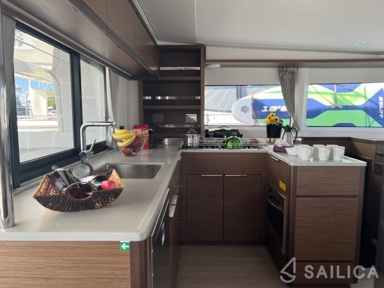 Lagoon 46  - Yacht Charter Sailica